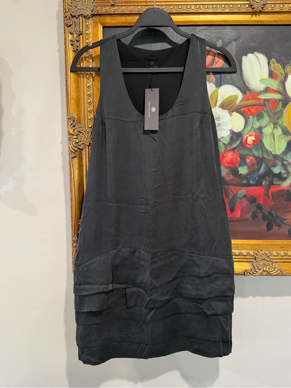 Banana Republic Black Sleeveless Tiered-Hem Shift Dress